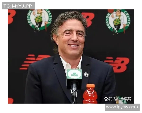 足球明星背后的奋斗故事与荣耀瞬间展现了他们不屈的精神与卓越的才华